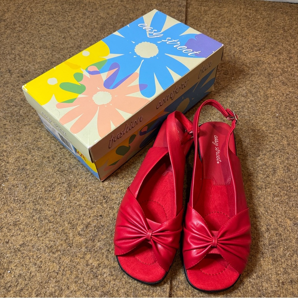 NIB Easy Street Fantasia Dress Sandals Buckled Slingback Strap Size 11